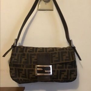 Fendi baguette